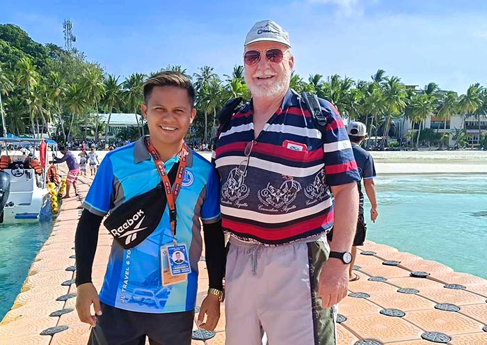 Pihilippines Group Tour - Guided Tour