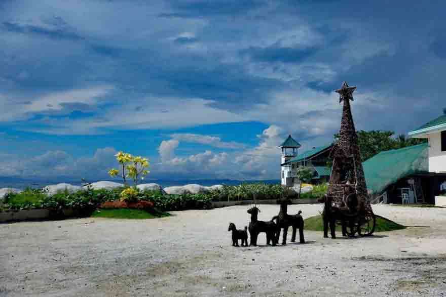 Are there age restrictions for Mount Pinatubo Tours?